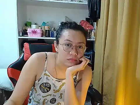 crizzybel 现场XXX聊天