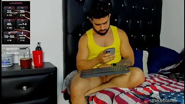 mikeblaree Chat XXX in diretta