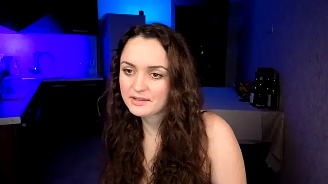 Cerann1 Adlı Modelin Canlı XXX Sohbeti