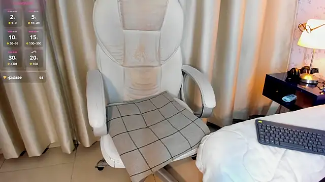 liam_twiink: онлайн-секс-чат