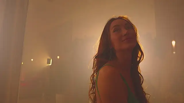 SerenaWest_ Adlı Modelin Canlı XXX Sohbeti