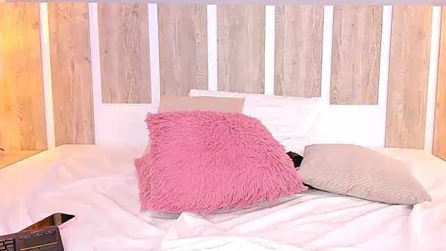 EmilySearss Adlı Modelin Canlı XXX Sohbeti