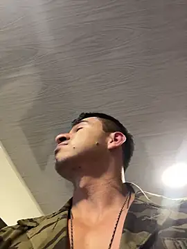 Chris_Clarck Live XXX-Chat