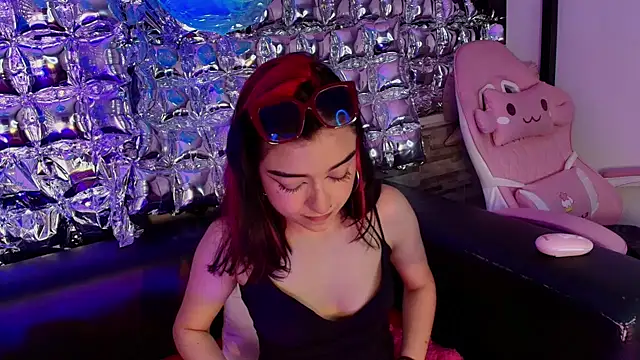 lala_cherry Adlı Modelin Canlı XXX Sohbeti