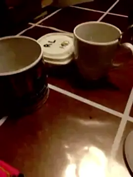 bellebiteafemme: διαδικτυακό σόου στην κάμερα