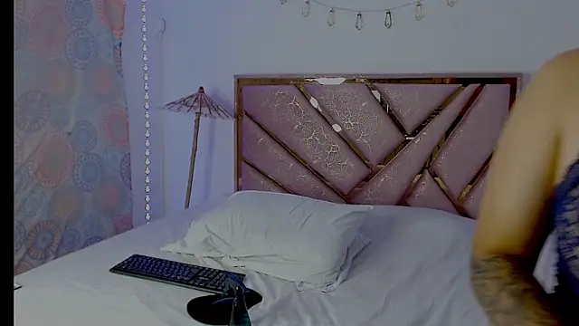 Isablaze__ webcam show