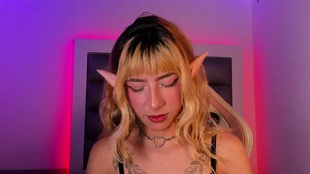 Živý XXX chat adhalee_js