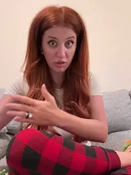 RoxxyDallas Show in webcam