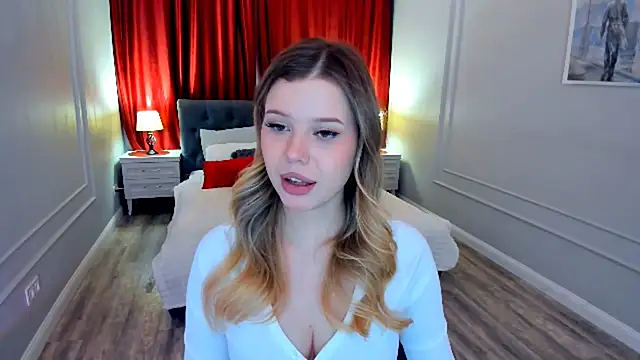 FollowLovee live XXX chat