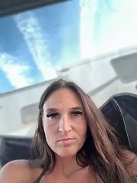 Kate-Paul Live XXX-chat