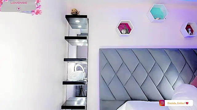 عرض كام Amira_Ember