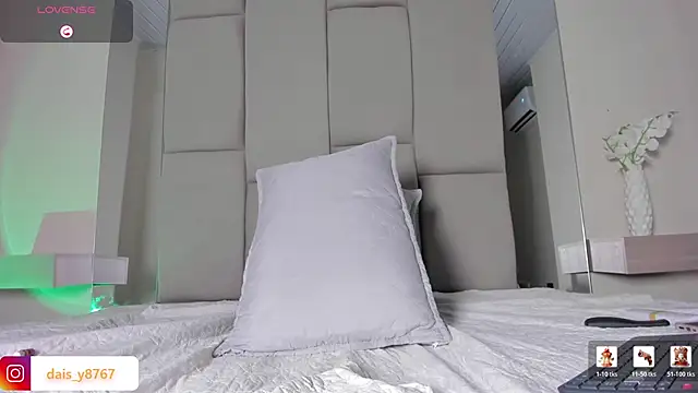 DaisyTaylor__ Show Webcam