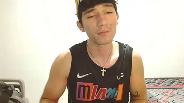 ChicoMaloFfF Chat XXX live