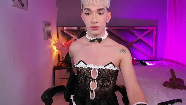 Cherry_zayden_: διαδικτυακό σόου στην κάμερα