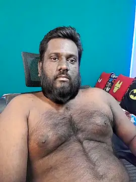 Rayansmith_n Webbikameraesitys