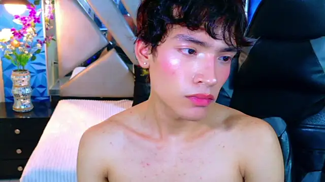 Živý XXX chat IsaacNovaa