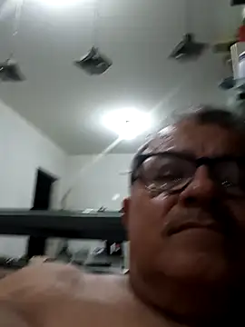 Misterymem63 webkamerás műsora