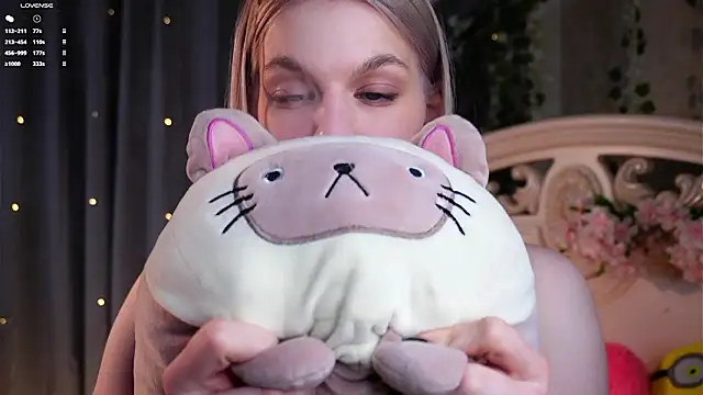 EdlinAlliston Chat XXX in diretta