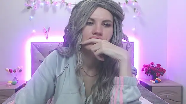 MilaLoona Live XXX-Chat