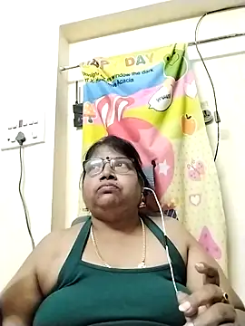 bigbum68 লাইভ XXX চ্যাট