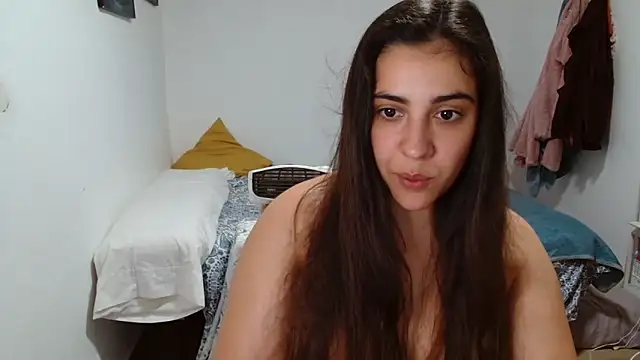 Ursumi1's Webcam Show