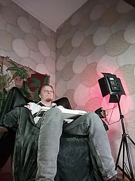 Chat +18 de Vincent_Hardman ao vivo