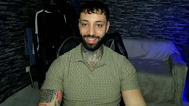 MasculineGuy99 Chat XXX in diretta