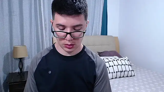 Živý XXX chat BlackFoXXX69