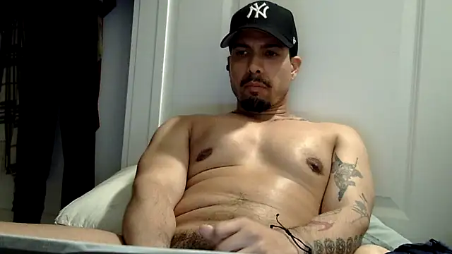 Brooklynrican's Live XXX Chat