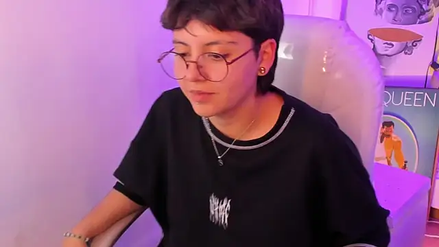 Nathaly_ds Adlı Modelin Canlı XXX Sohbeti