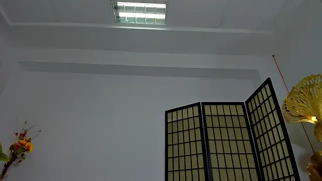 Czat XXX na żywo – MiaNoirr