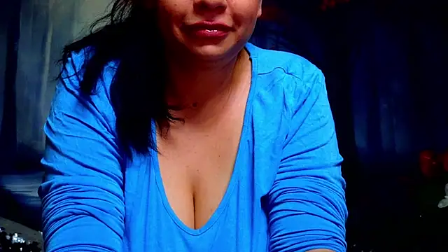 Živý XXX chat ElizabethEven