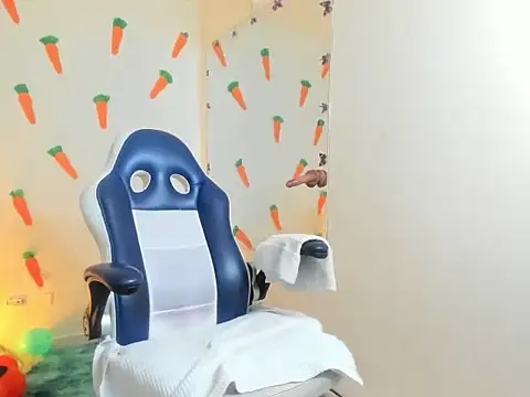 alexa-cooper- Adlı Modelin Canlı XXX Sohbeti