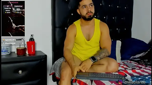 mikeblaree's Live XXX Chat