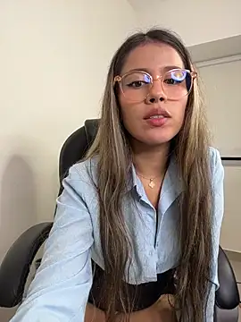 EMILIIA_RICHTER__ Live XXX-Chat