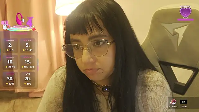 EmmitaGarcia Chat XXX in diretta