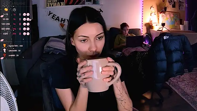 KatiKateのライブXXXチャット