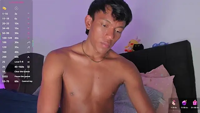 Chat +18 de santinaughty ao vivo