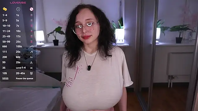 HannaHayles Chat XXX in diretta