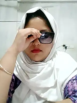 Nusrat-N's Webcam Show