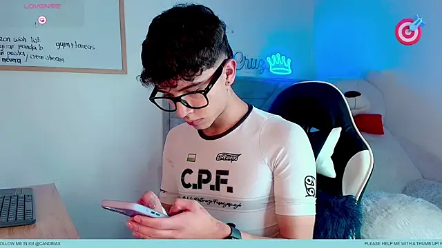 niico_prince's Webcam Show