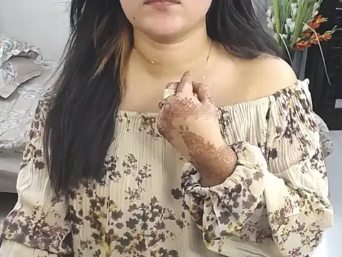 Ridiha_Pari Adlı Modelin Canlı XXX Sohbeti