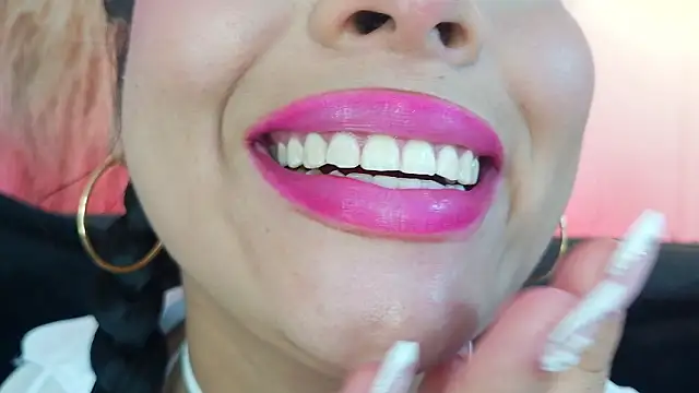 Sembang XXX Secara Langsung mia_roux1