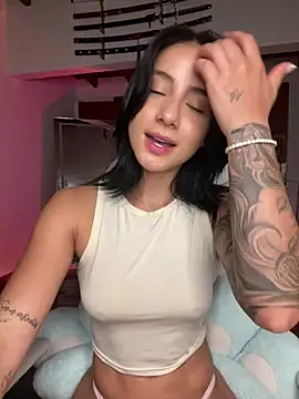 Ale_Lewis 即時 XXX 聊天