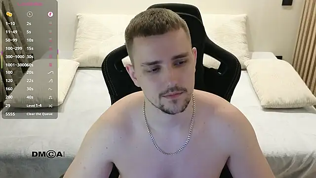 Larstar01's Live XXX Chat