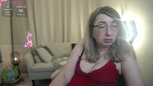 Chat XXX ao vivo de KKMimiKK