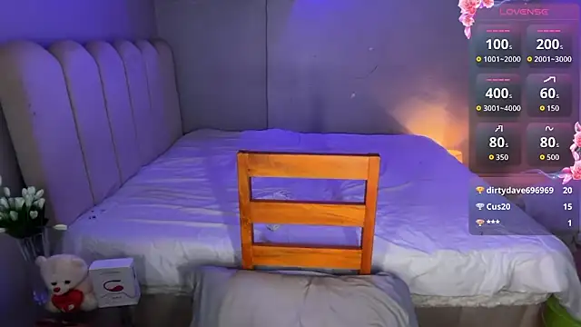 SUPERHOT_SHANTAL Chat XXX in diretta