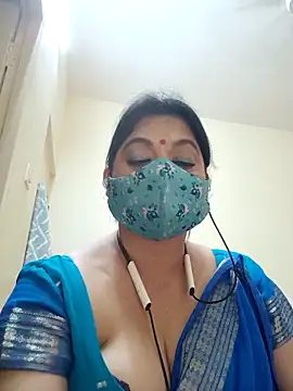 Ratna-777: онлайн-секс-чат