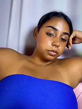 Chat XXX en directo de SamaraDesire