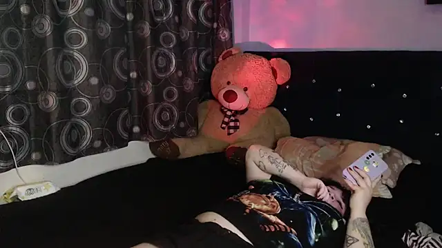 ANGELIQUE_KLANE Adlı Modelin Canlı XXX Sohbeti